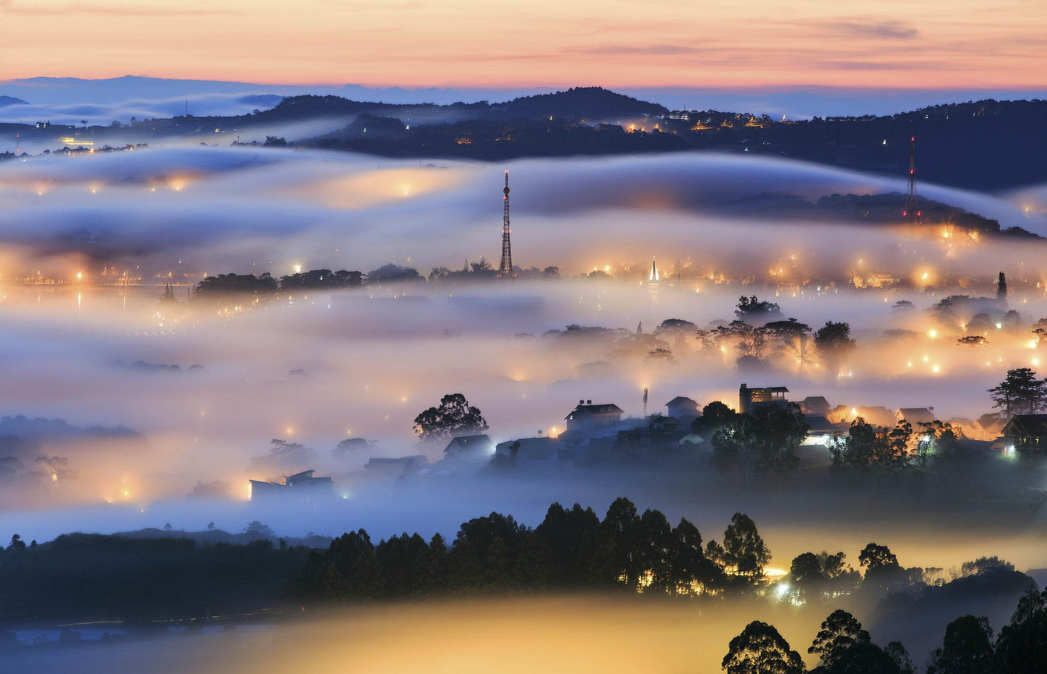 hinh anh da lat binh minh mo ao